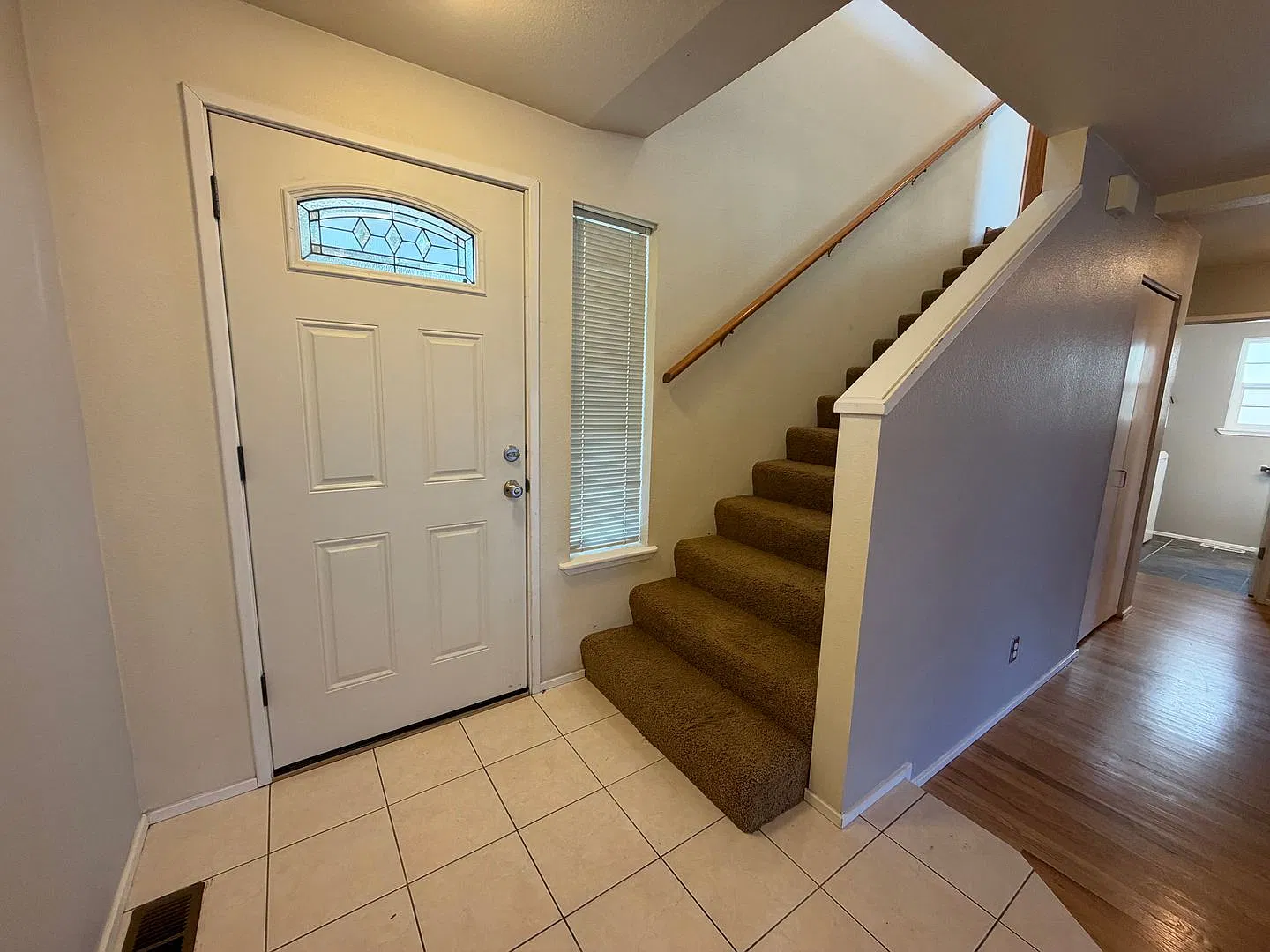 3 Bed 2.5 Bath Home in Bellingham with 2 Car Garage — Photo 4