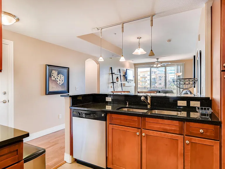 9059 E Panorama Cir #B-316 — Photo 10