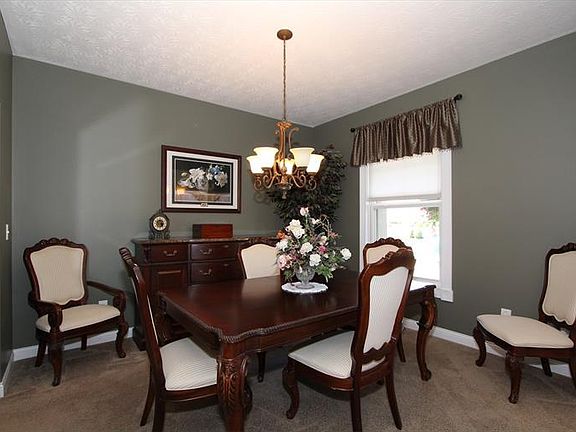 2nd image of 7210 Ruwes Oak Dr