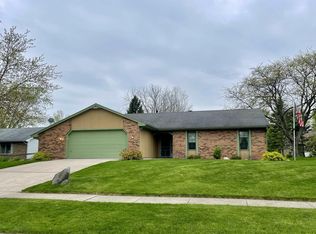 1630 Bardsey Ln, Fort Wayne, IN 46804