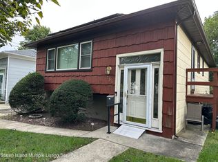 158 Chelsea St, Staten Island, NY 10307