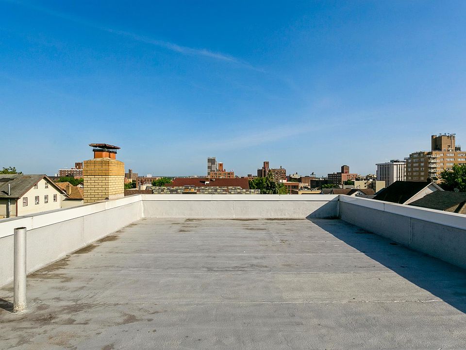 1st image of 87-05 168th St