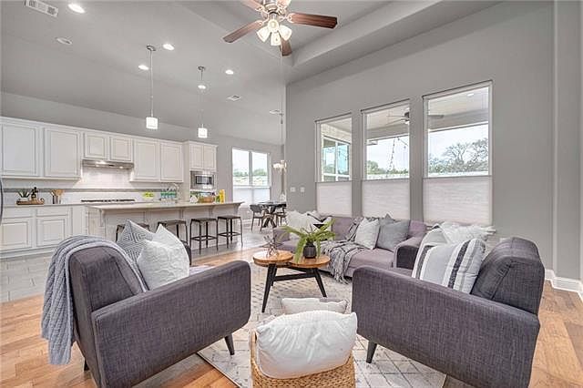 2nd image of 7028 Estana Ln