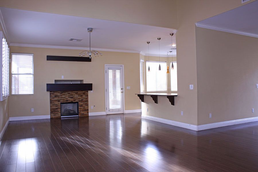 1st image of 264 Camino Viejo St