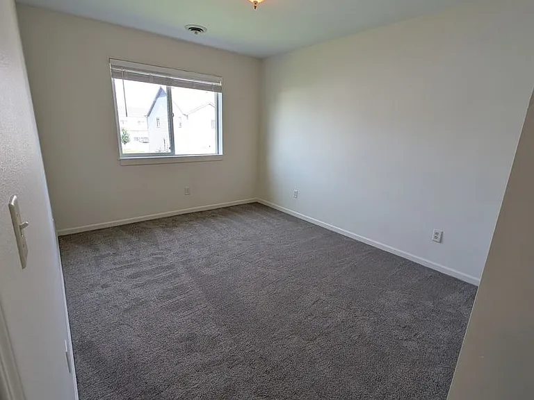 1115 W Park Ave — Photo 7