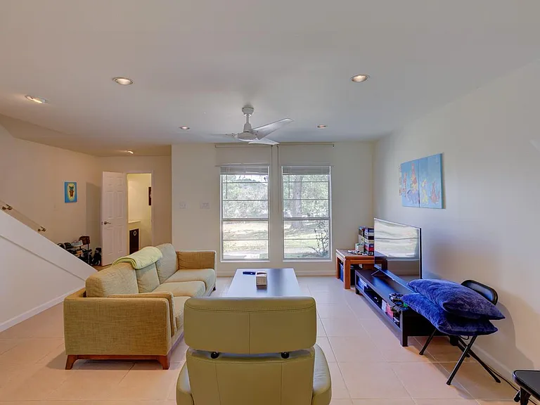 710 Castle Ridge Rd #B — Photo 14