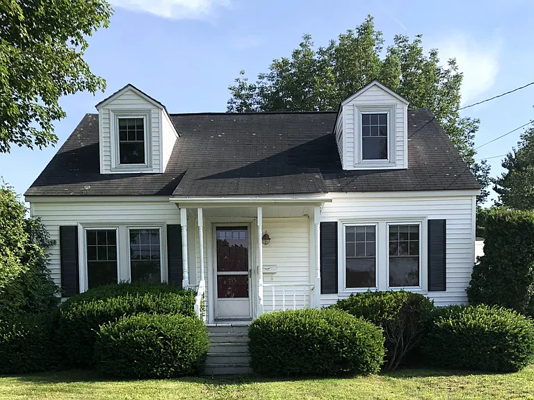 35 Lincoln St — Photo 1