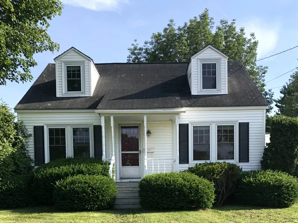 35 Lincoln St, Brewer, ME 04412