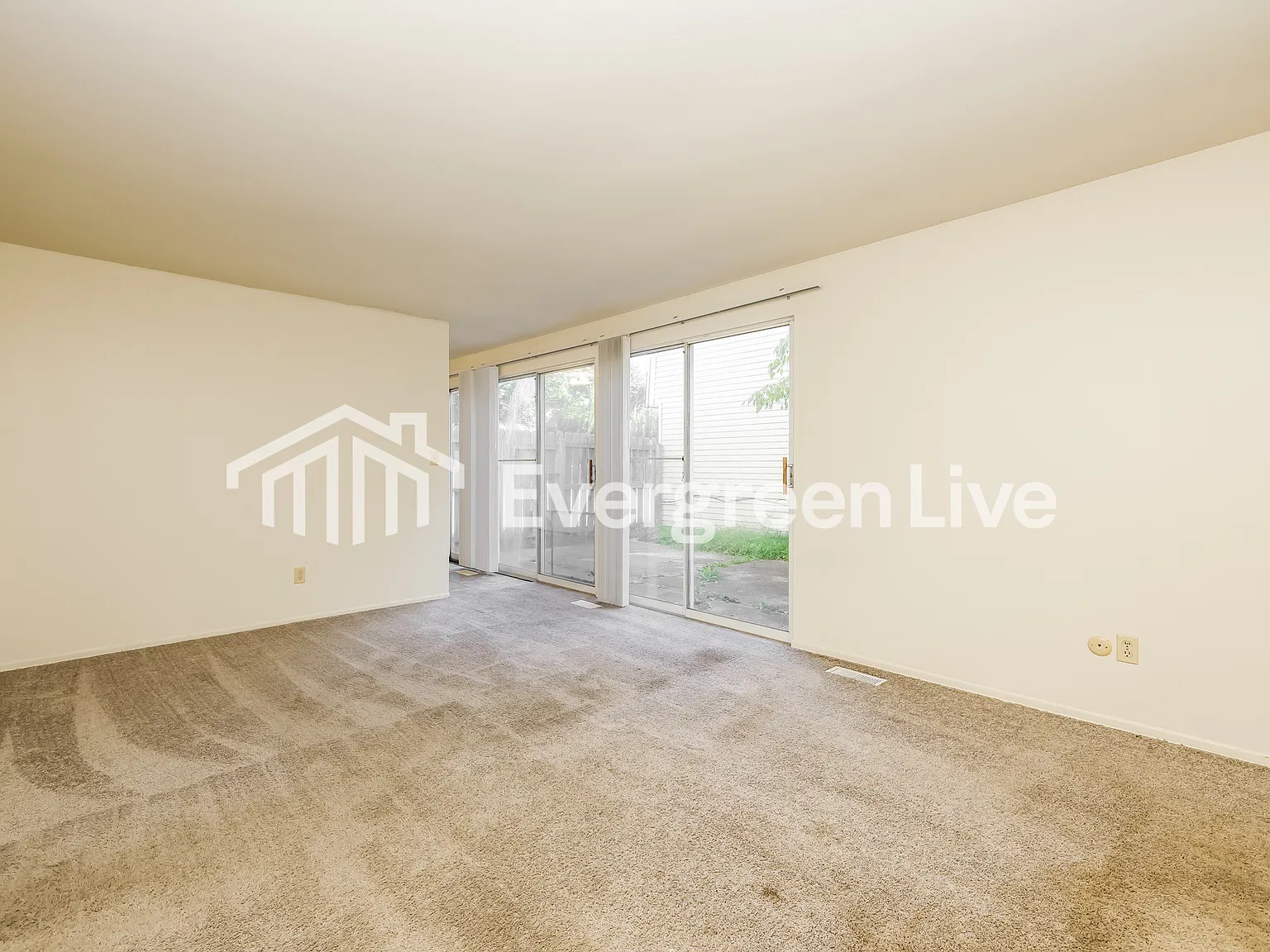 2 bed, 2.0 bath, 936 sqft, $1,145 — Photo 4