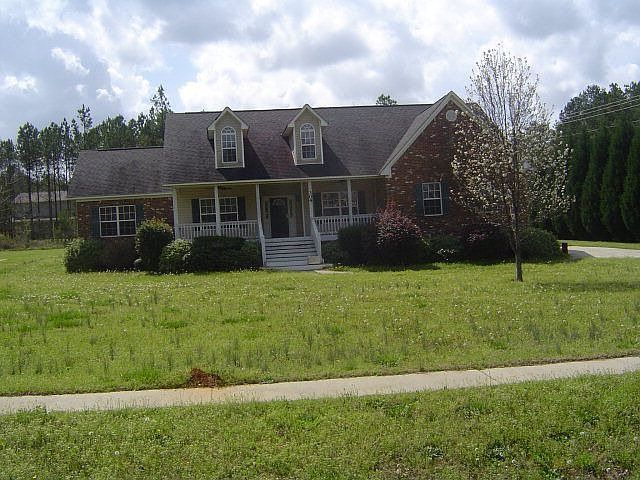 1st image of 304 Twin Lakes Dr