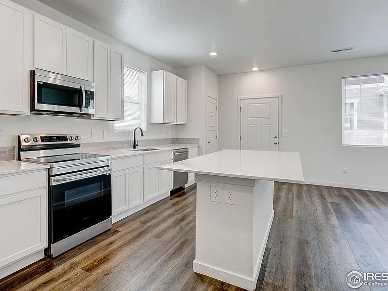 281 Cardinal St — Photo 8