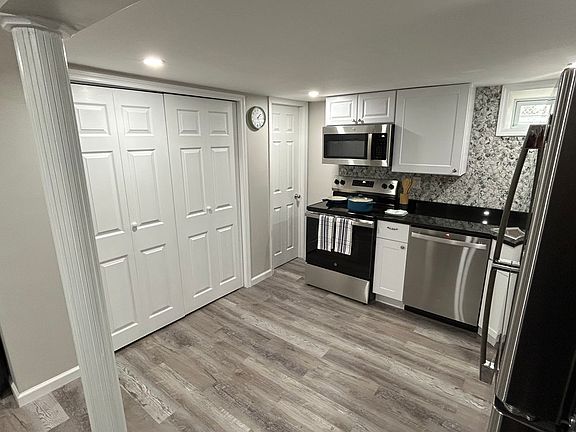 3rd image of 309 Frederick Ave Floor Basement