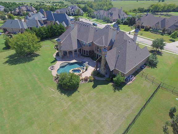 4th image of 1233 Manchester Dr
