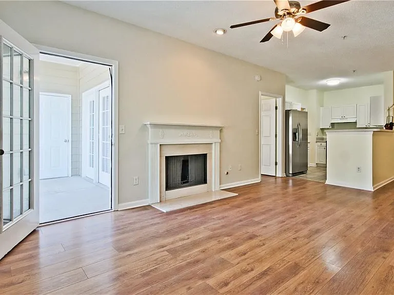 8102 Woodland Ln #8102 — Photo 13