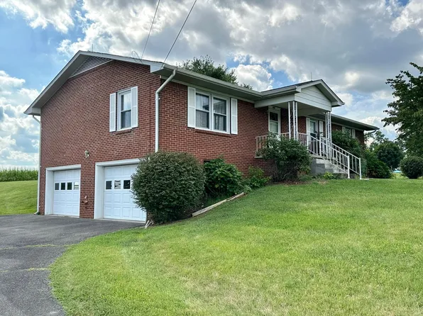 305 Sycamore Dr, Bluff City, TN 37618