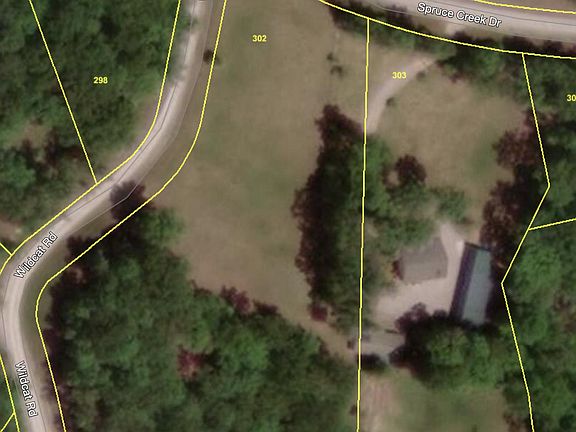 2nd image of 898 Spruce Creek Dr