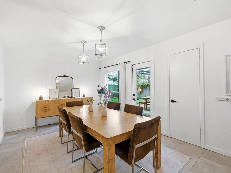 7962 Cedel Dr — Photo 11