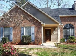 34 Lakeview Ln, Stockbridge, GA 30281