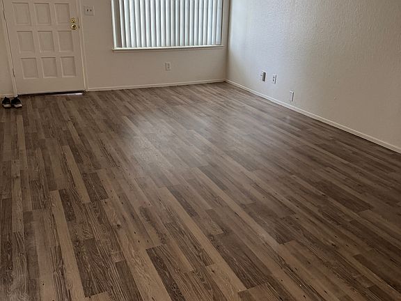 3rd image of 3826-3826 Westporter Dr