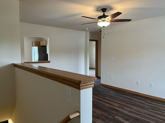 3rd image of 1049-1051 Fir Ct