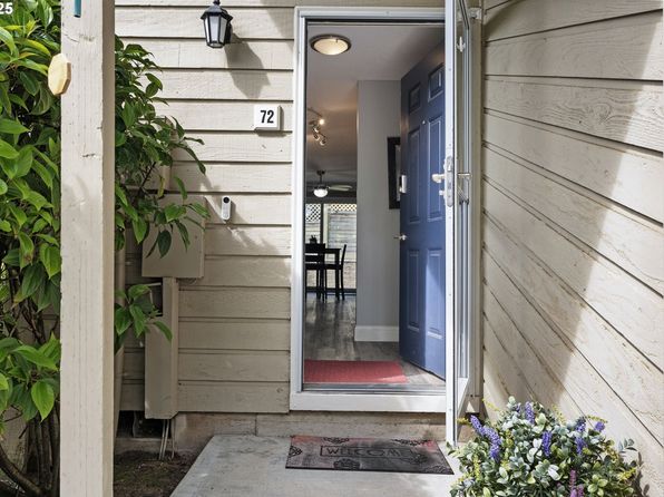 29460 SW Volley St APT 72, Wilsonville, OR 97070