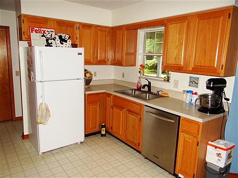 3rd image of 97094 Wisteria Ln