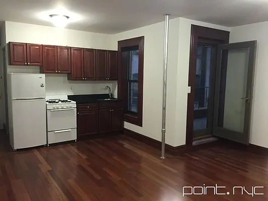 Rented by Point NYC | media 11