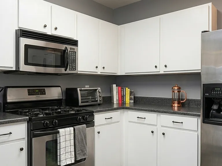 115 W Peachtree Pl NW #410 — Photo 4