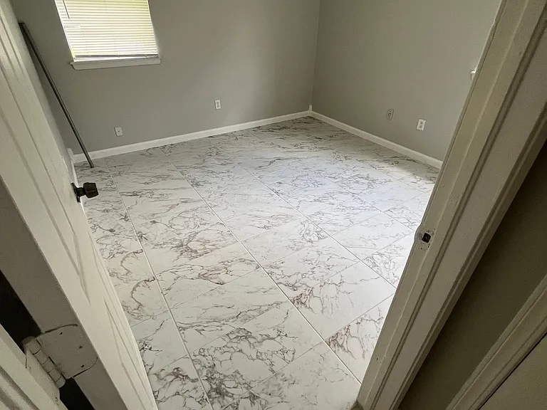 4304 Meadowpark Dr — Photo 10