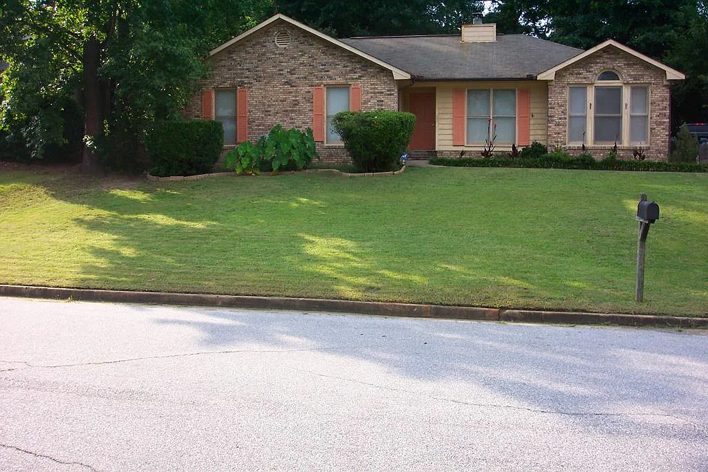 4701 Hiddenwoods Dr photo 1