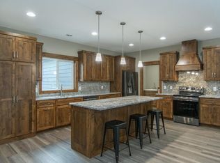 11613 Forestview Dr, Baxter, MN 56425