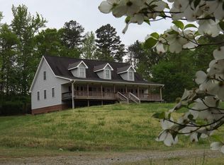 492 Sweetwater Ln, Chase City, VA 23924