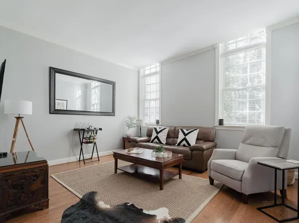 705 Maple St #F201, Columbia, SC 29205