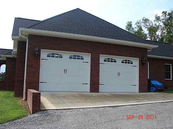4th image of 594 Opal Ln