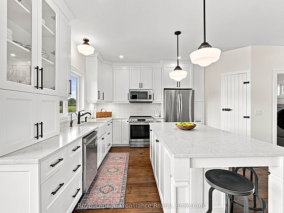 5th image of 477 Allore Rd