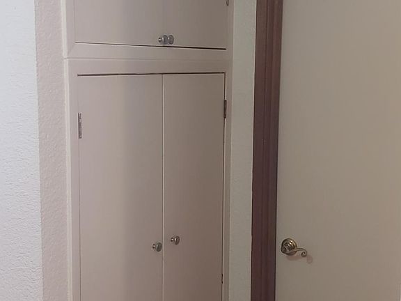4th image of 1117 NE 42nd St