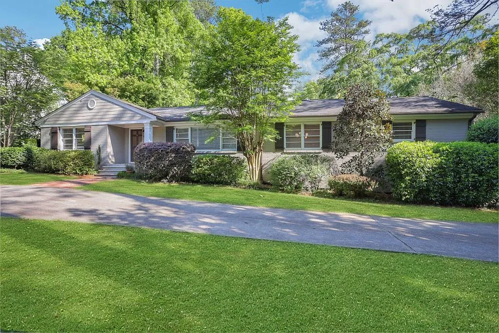 4 bed, 3.5 bath, 2445 sqft, $5,250 — Photo 4