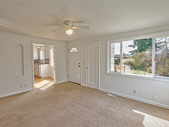 5th image of 3708 McCall Blvd W