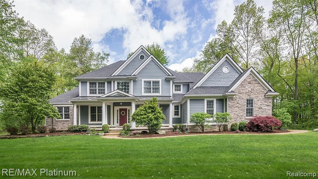 6296 Cobblestone Ln photo 1