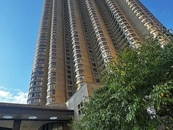 330 East 38th Street 5F image 10 of 11