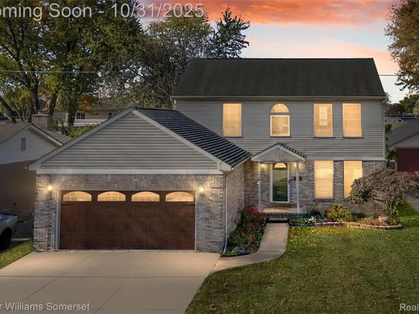 27823 Roy St, Saint Clair Shores, MI 48081