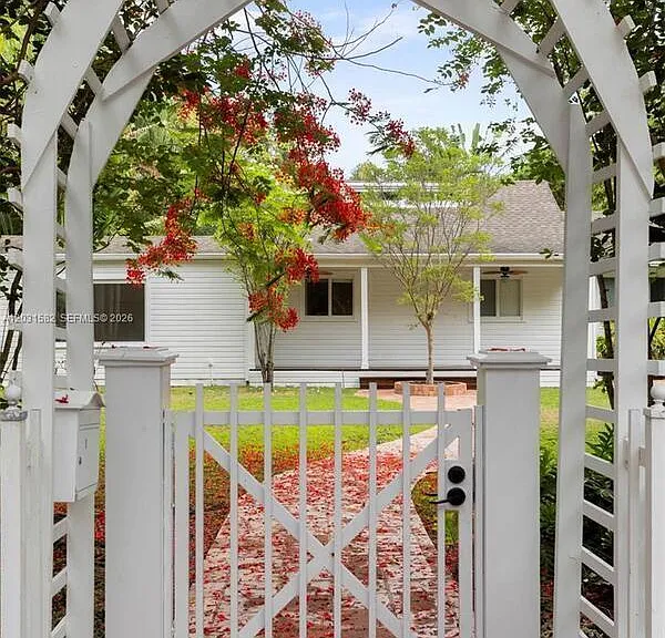 3945 Loquat Ave — Photo 39