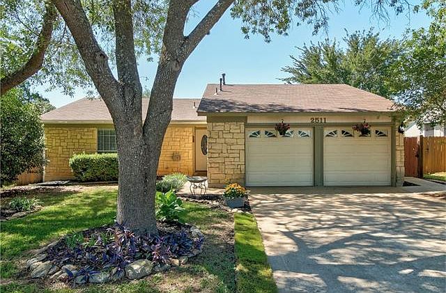 1st image of 2511 Armstrong Dr