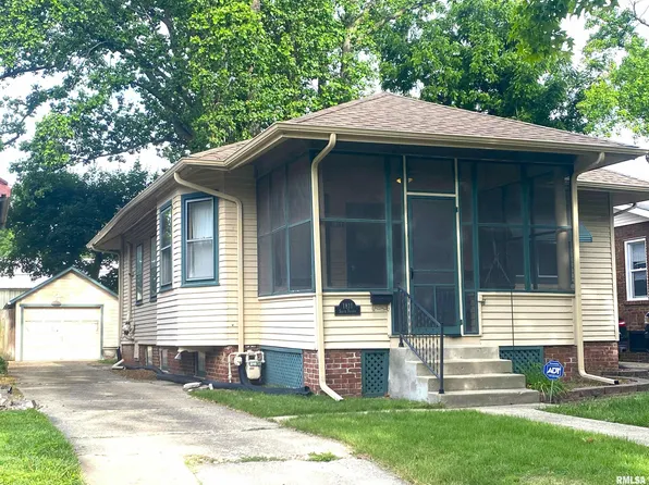 1811 S 4th St, Springfield, IL 62703