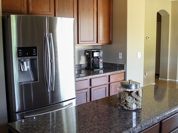 5th image of 16036 W Cocopah St