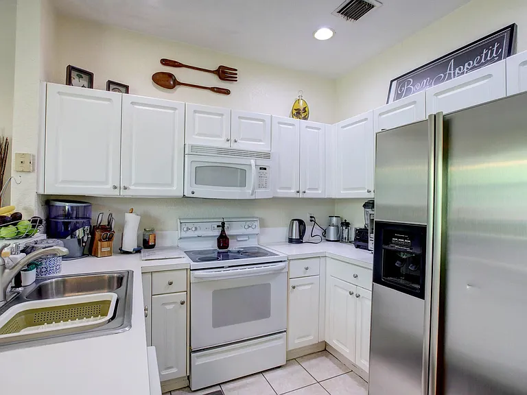 11705 NW 47th Dr — Photo 9
