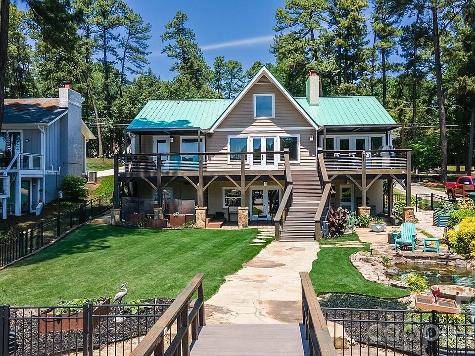 1st image of 20919 Island Forest Dr