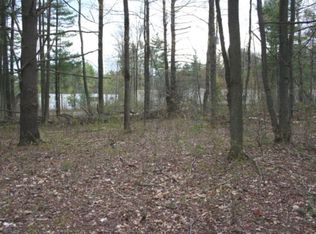 51 Grove Ave, Willsboro, NY 12996