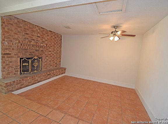 3rd image of 1127 Faulk Dr