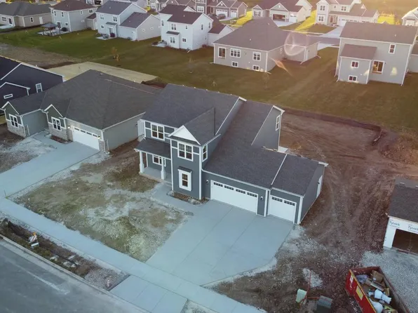 2015 Savannah DRIVE, Grafton, WI 53024
